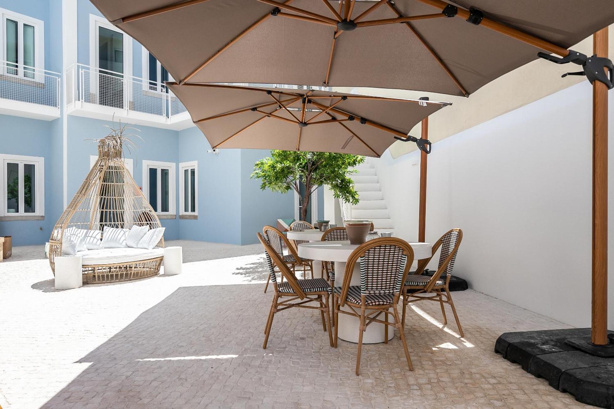 Dona Simone Boutique Suites & Studios - By @ Rita'S Place Фаро Екстериор снимка
