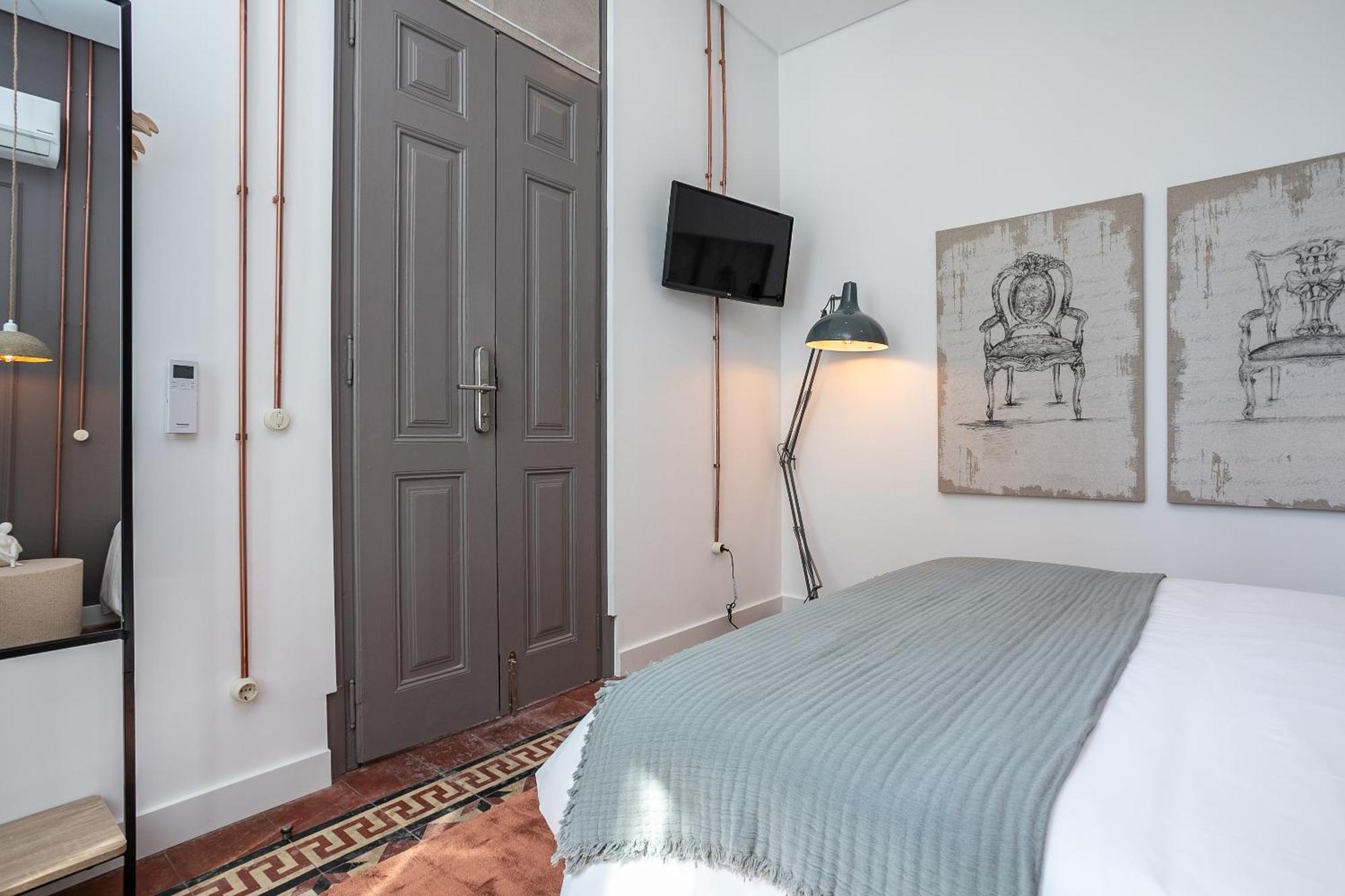Dona Simone Boutique Suites & Studios - By @ Rita'S Place Фаро Екстериор снимка
