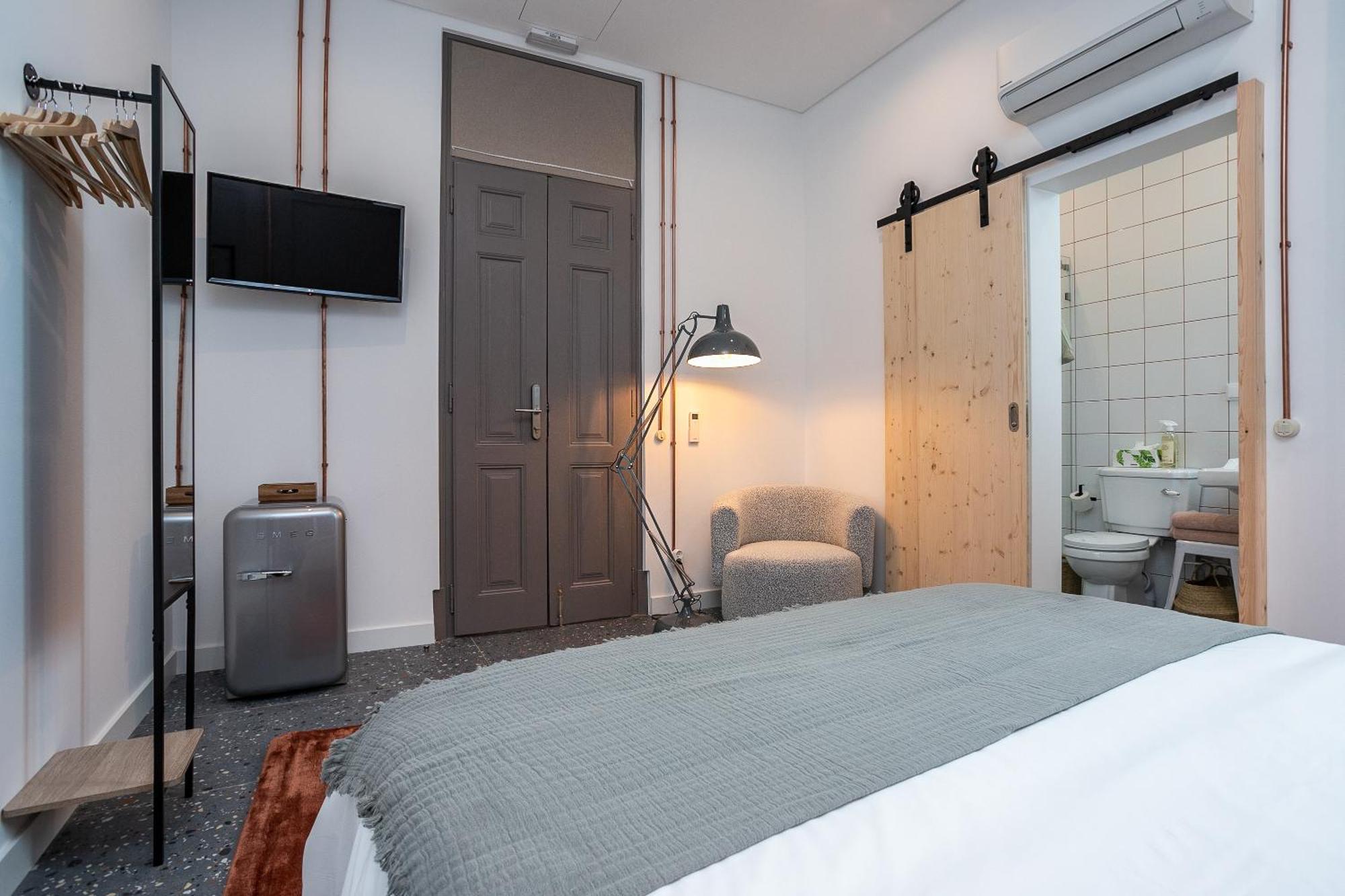 Dona Simone Boutique Suites & Studios - By @ Rita'S Place Фаро Екстериор снимка