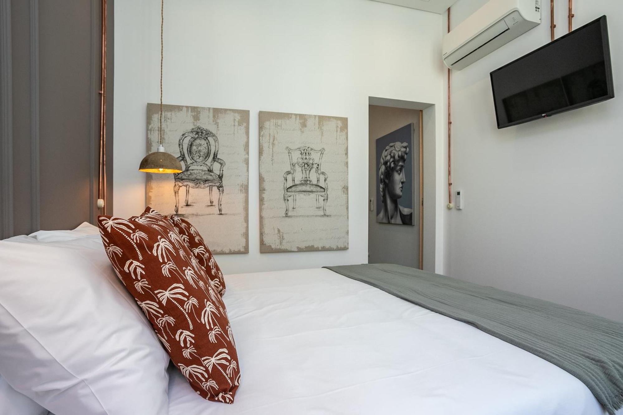 Dona Simone Boutique Suites & Studios - By @ Rita'S Place Фаро Екстериор снимка